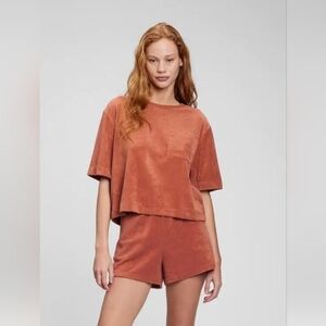 NWT! GAP, Towel Terry Boxy Cropped T-Shirt, Cedarwood brown, Size Large $$44.95